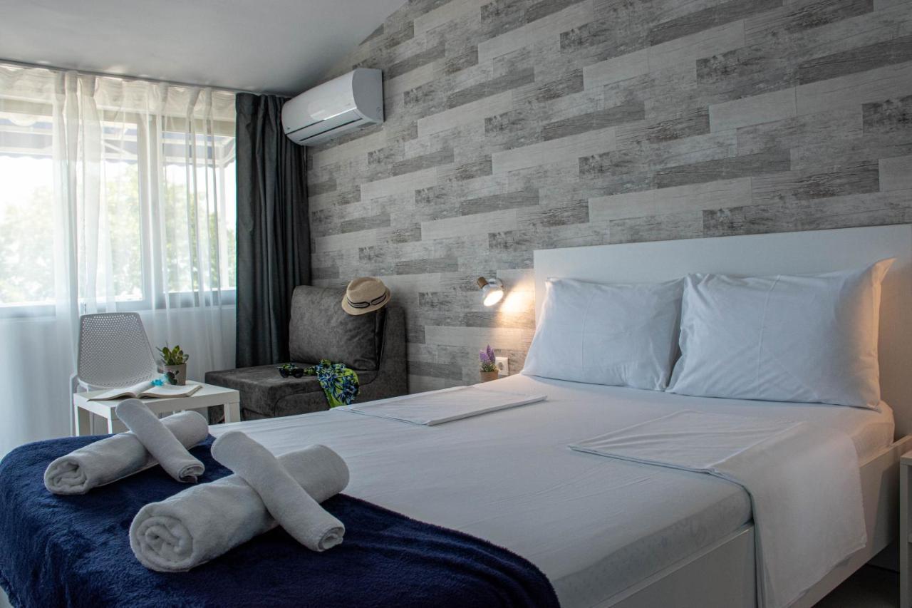 Simada Blue Guesthouse Golden Sands Esterno foto