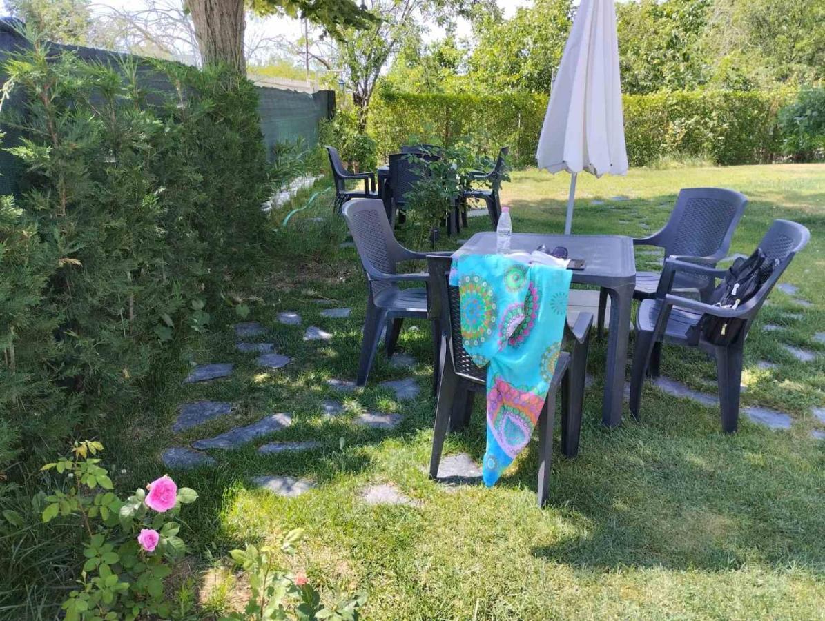 Simada Blue Guesthouse Golden Sands Esterno foto