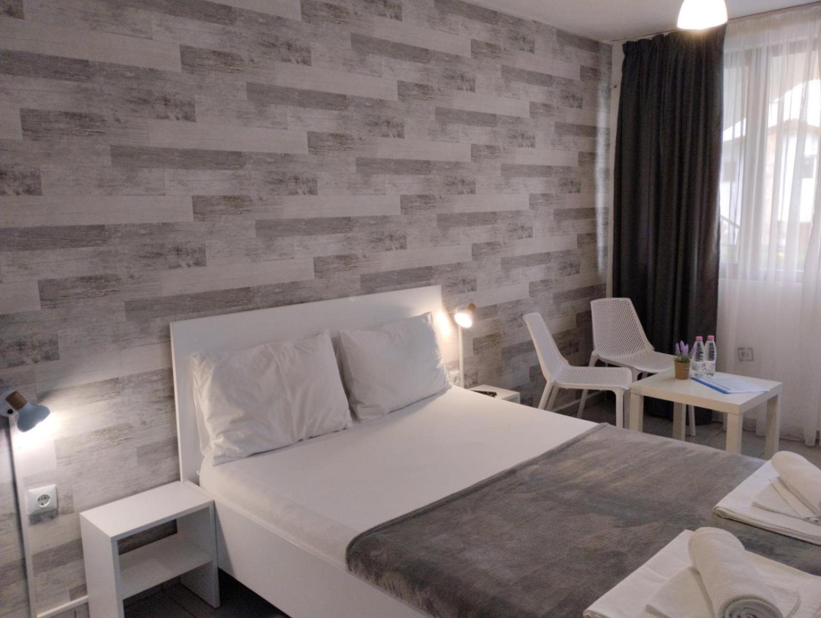 Simada Blue Guesthouse Golden Sands Esterno foto