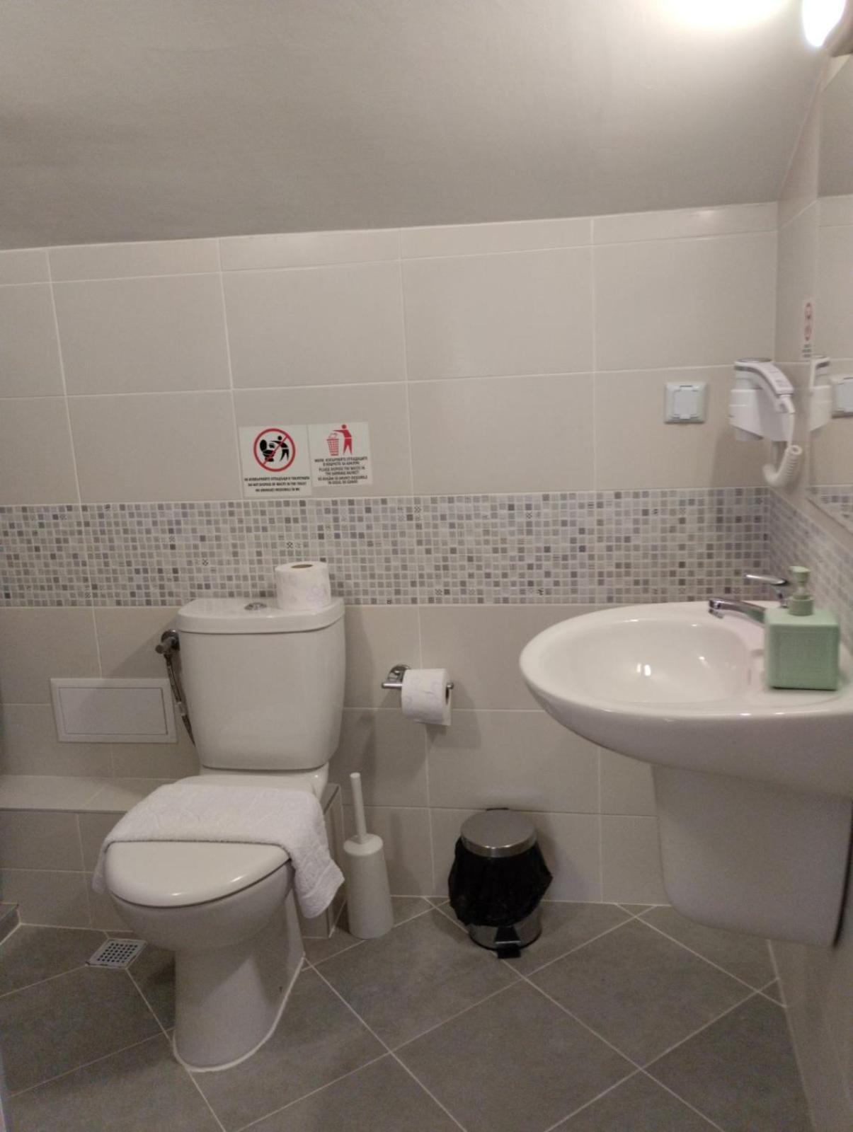 Simada Blue Guesthouse Golden Sands Esterno foto