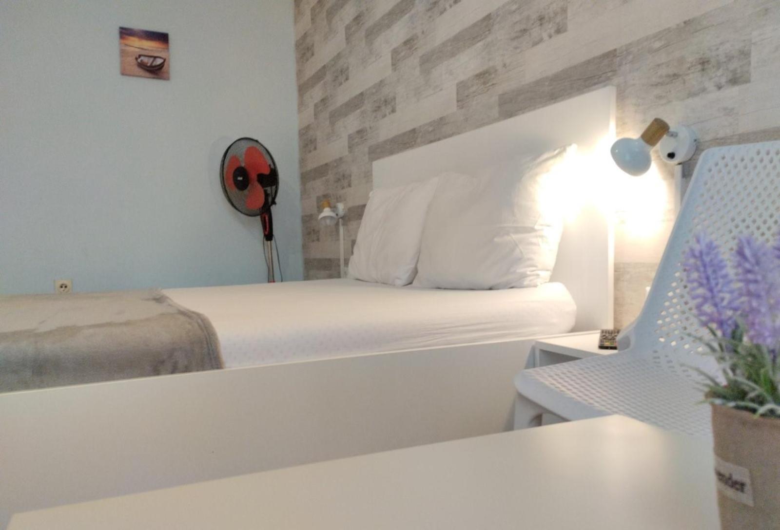 Simada Blue Guesthouse Golden Sands Esterno foto